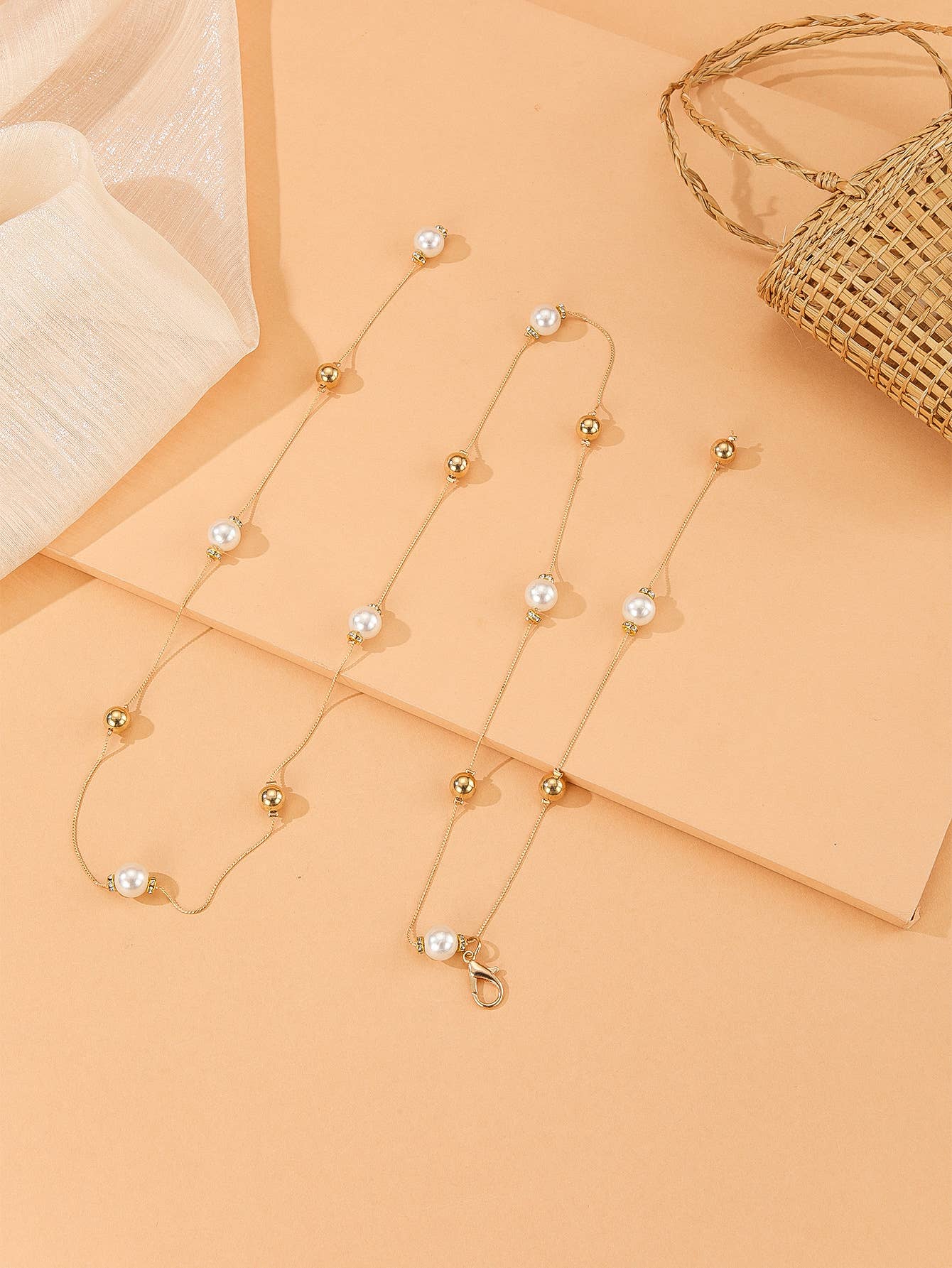 Dress delicate and high-end pearl waist chain