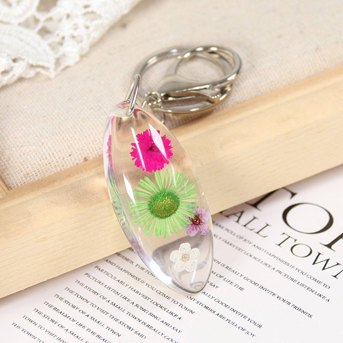 NEW DRIED FLOWER SPECIMEN CAR KEYCHAIN PENDANT