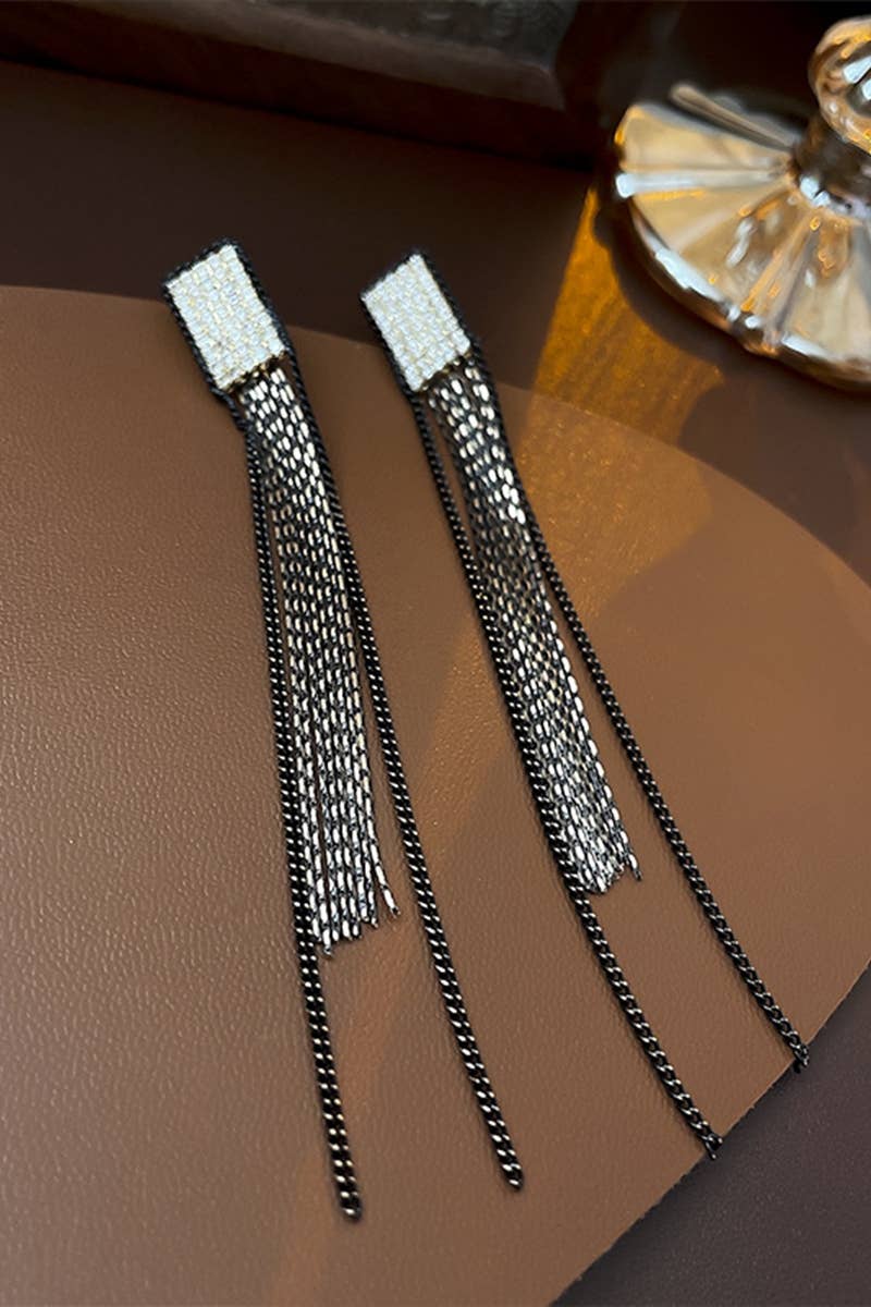 CHANDELIER DROP FASHION EARRINGS_CWAJE0360