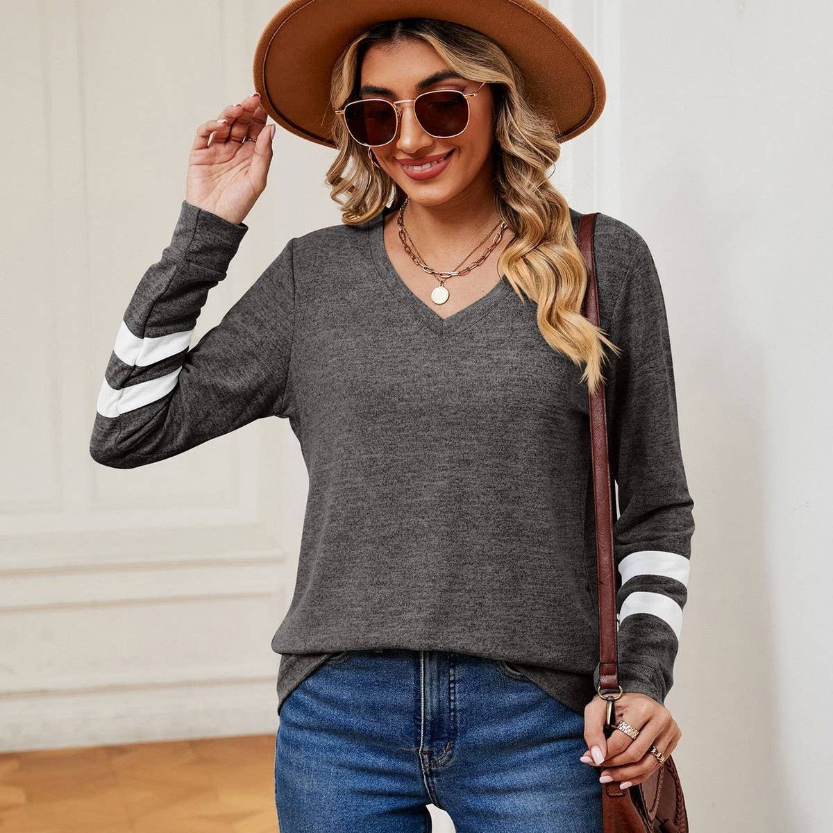 V-neck printed long-sleeved casual top T-shirt