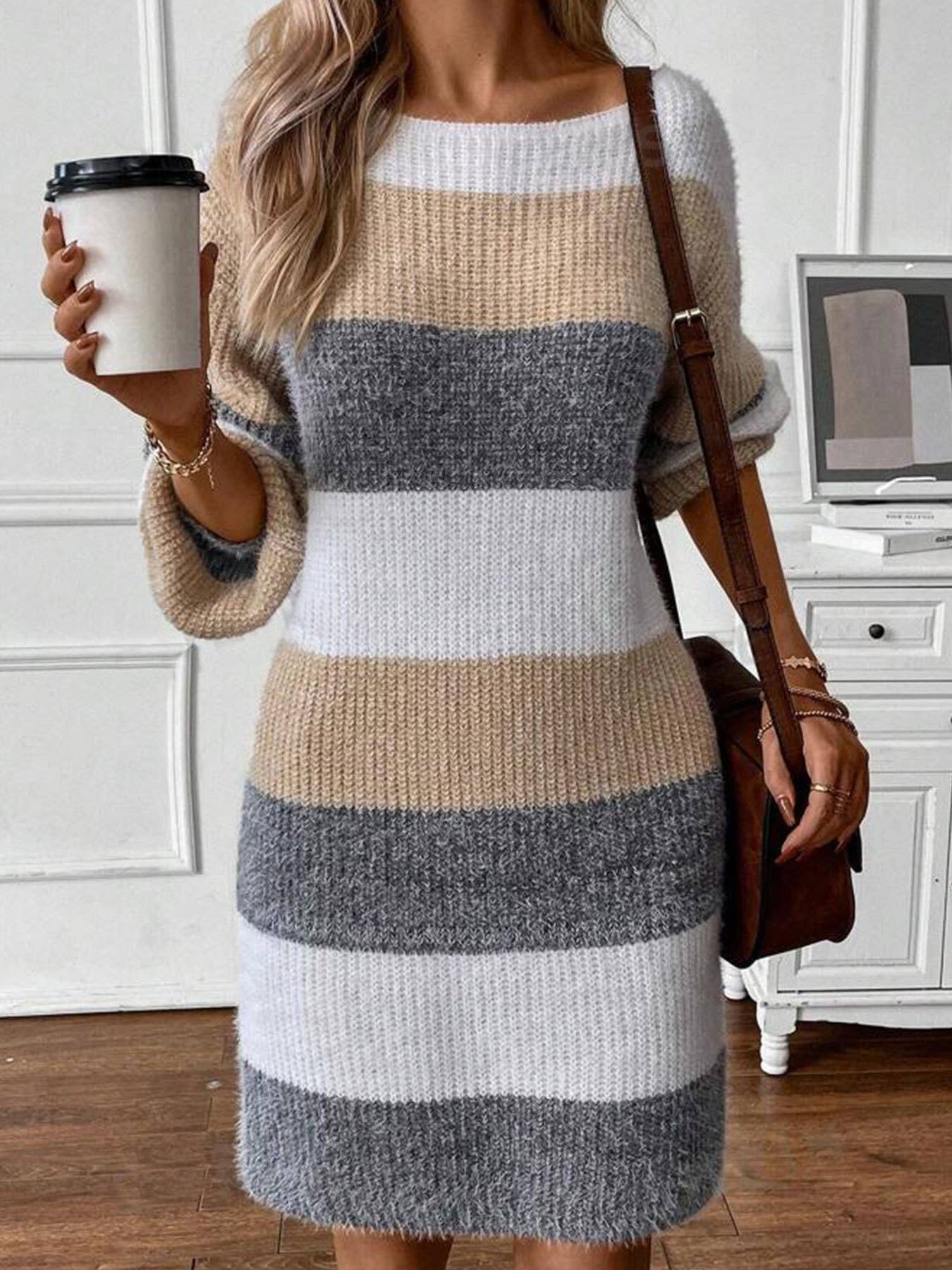 Round-neck long-sleeved knitted dress