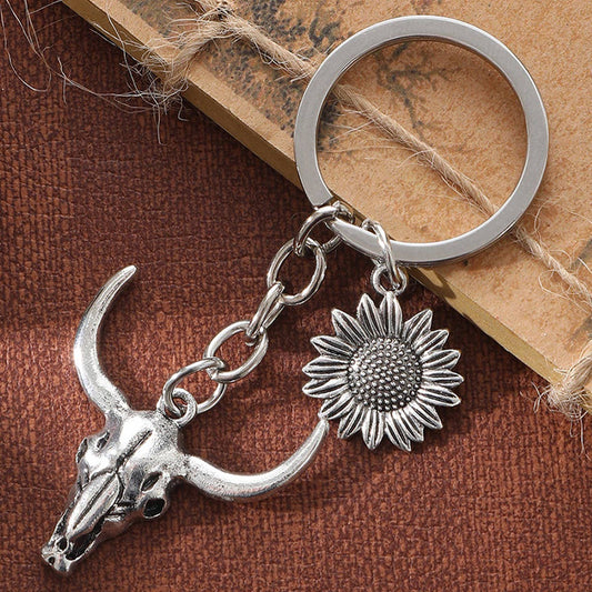 ALLOY OX HEAD KEYCHAIN PENDANT_CWMM0581