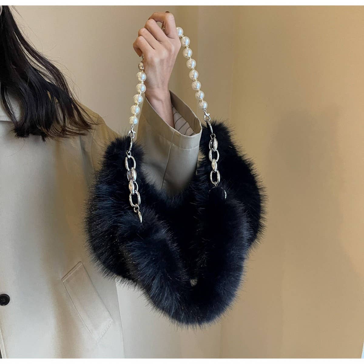 Fluffy Pearl Chain Handbag Women Shoulder Bag_CUAB00579