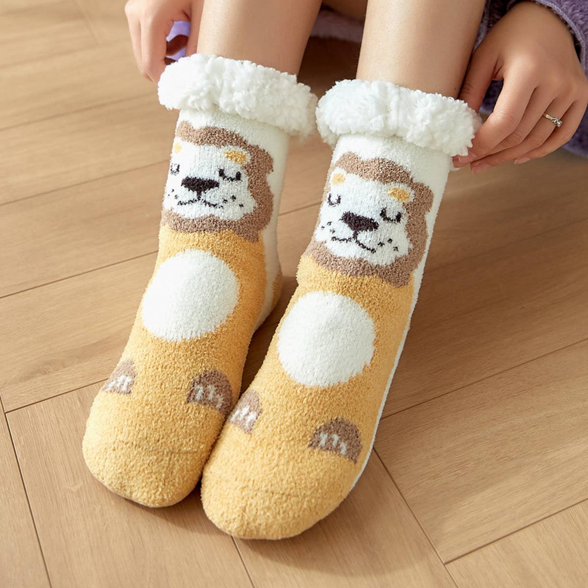 WARM CHRISTMAS LEG COVERS PLUSH INDOOR SLIPPERS