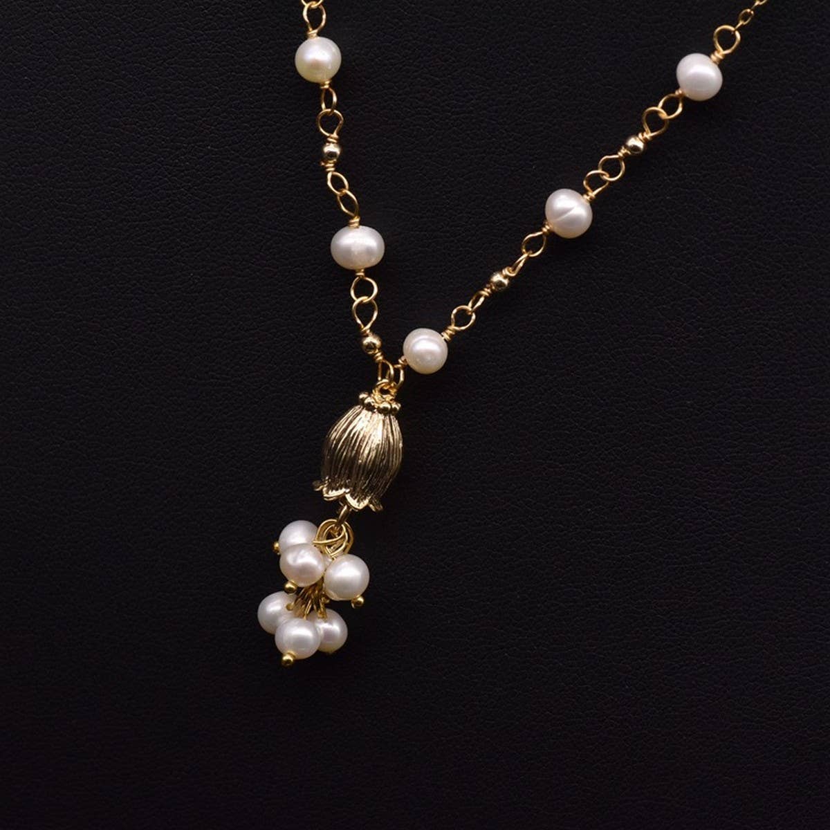 WOMEN'S ALL-MATCH TULIP PENDANT SWEATER NECKLACE