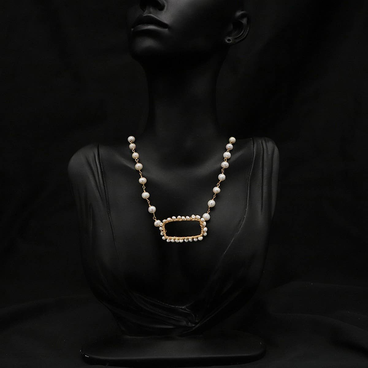 WOMEN'S ALL-MATCH FRESHWATER PEARL NECKLACE