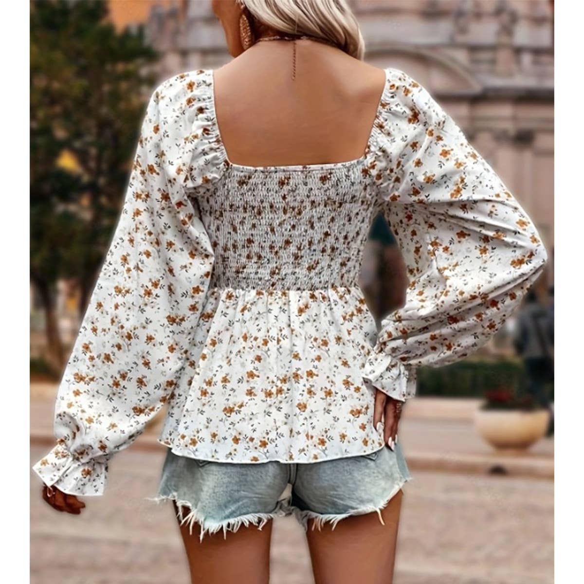 WOMEN'S SMALL FLORAL SQUARE COLLAR FALLOW TOP_CWTBLL0760