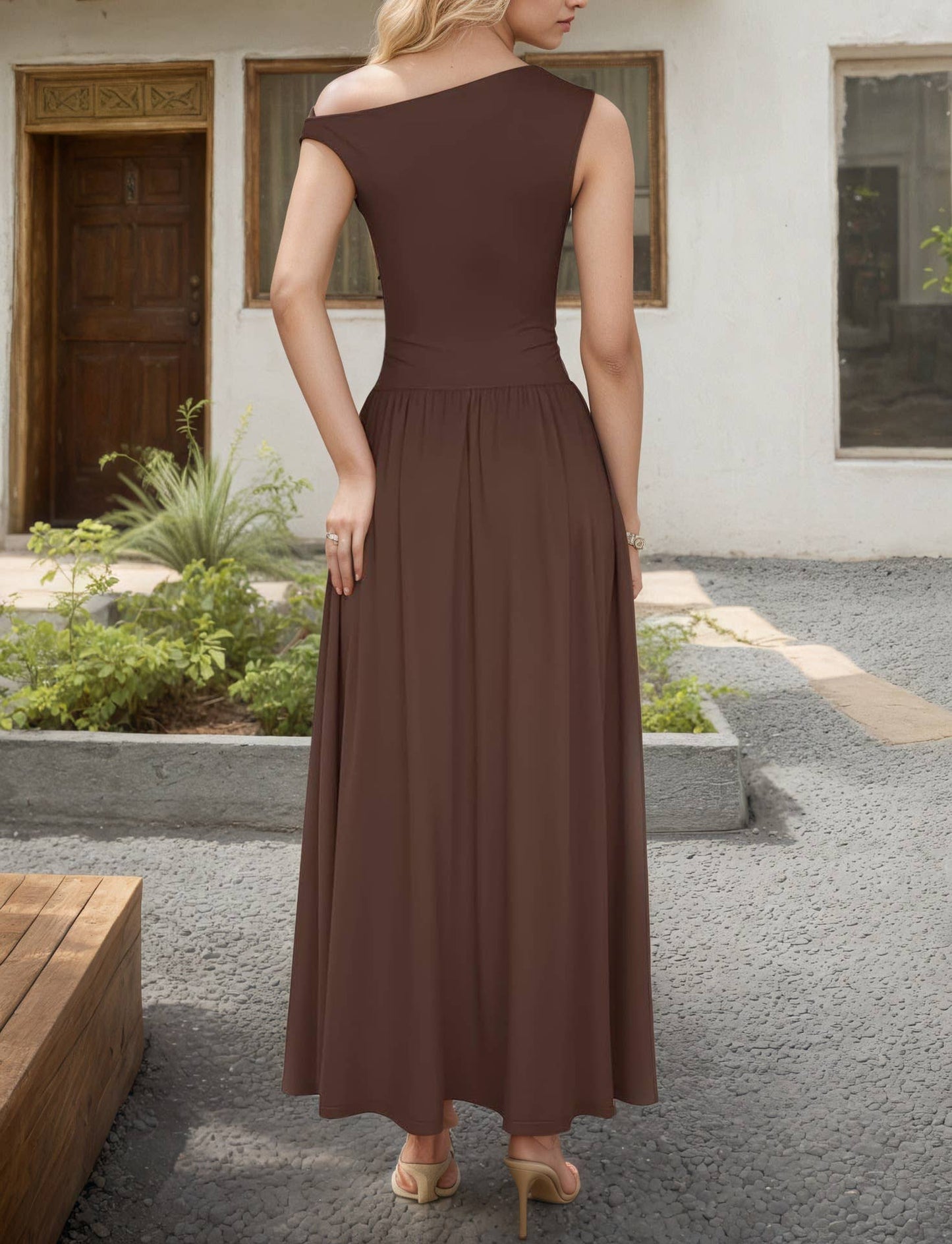 Women¡¯s one-shoulder pocketed sleeveless dress