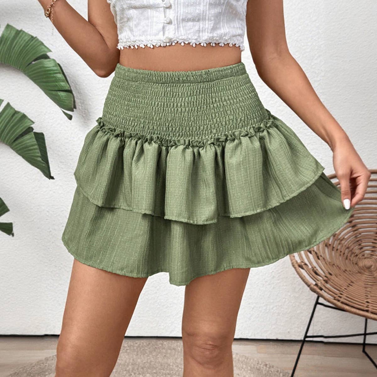 Pleated layered waist solid color short skirt