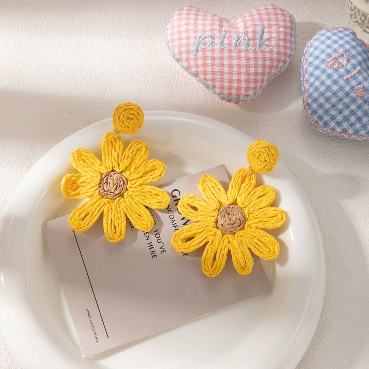 Vacation style raffia woven flower earrings