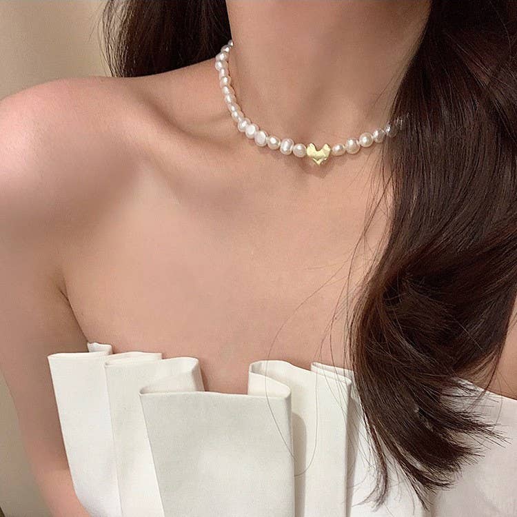 Fashionable Bahak freshwater pearl necklace