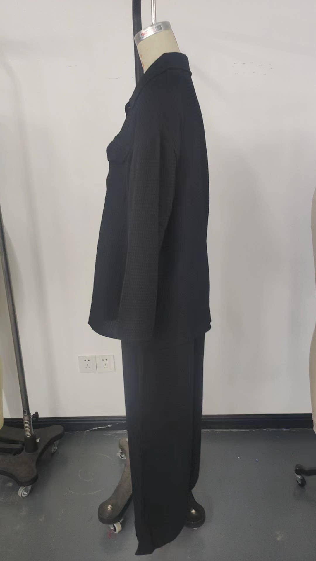 Waffle cardigan and trousers casual suit