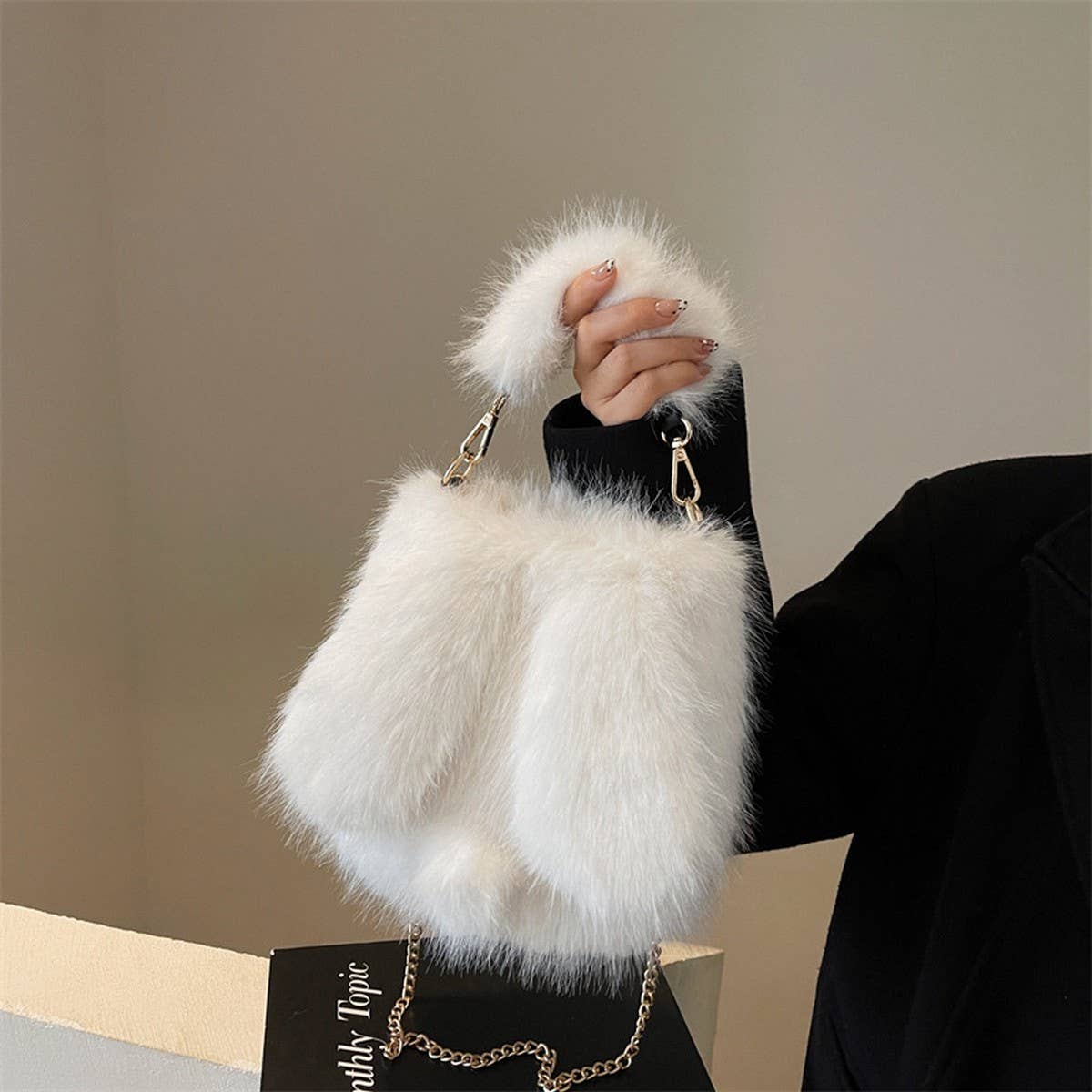 WINTER CUTE CARTOON EXQUISITE RABBIT EARS PLUSH BAG_CWAB3945