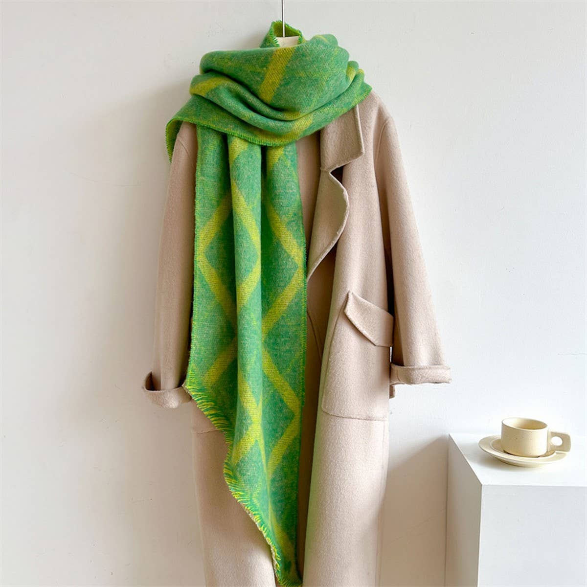 Checkered Circle Yarn Scarf - Winter Long Wrap_CWASC1439