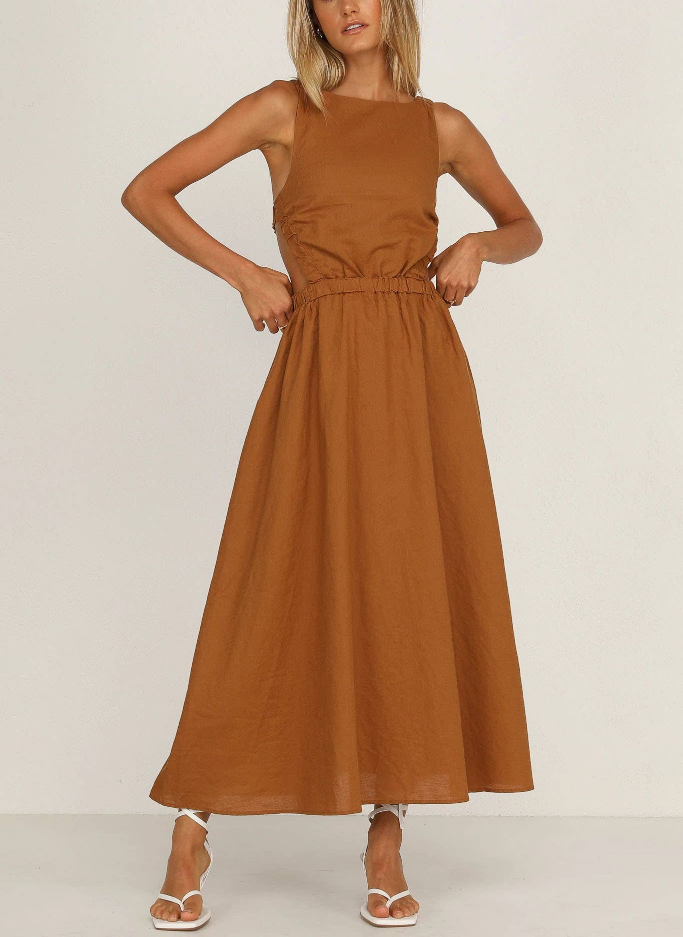 Backless cut-out solid-color fashionable dress