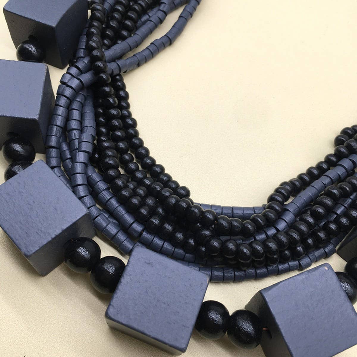 SQUARE WOOD MULTI-LAYER WOODEN BEAD NECKLACE_CWMM4975