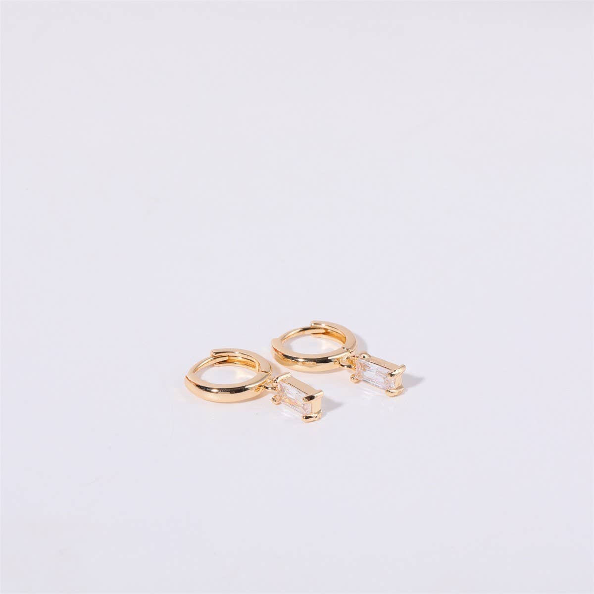 Polished Geometric Hollow Earrings Stainless_CWAJE5031