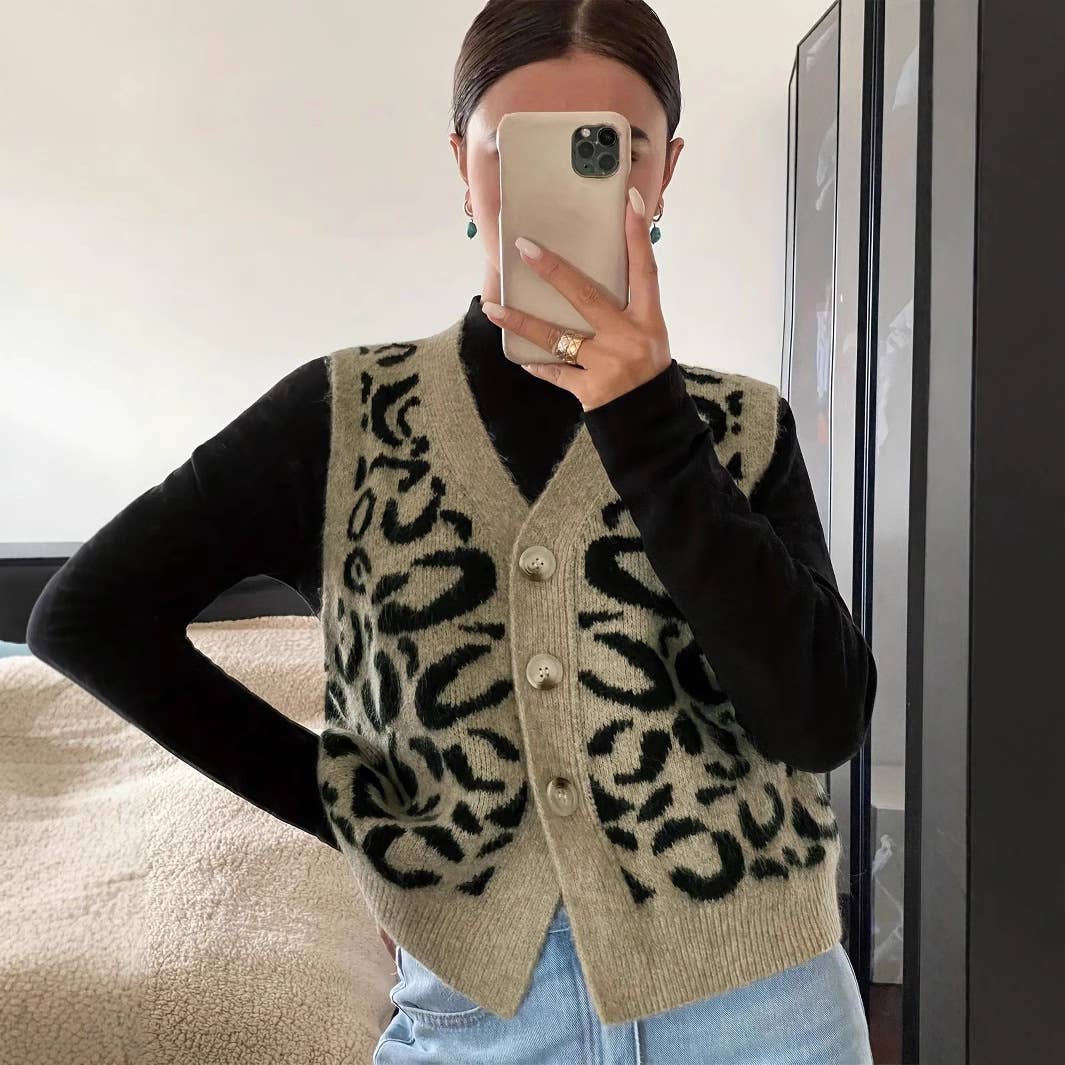 Leopard print V-neck single-breasted knit vest
