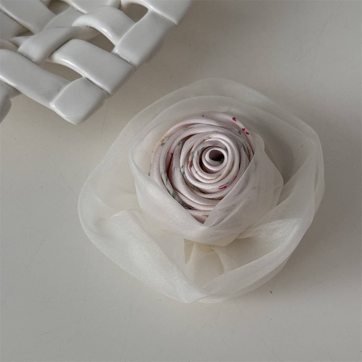 SWEET ROSE PINK HAIR CLIP HAIR ACCESSORY