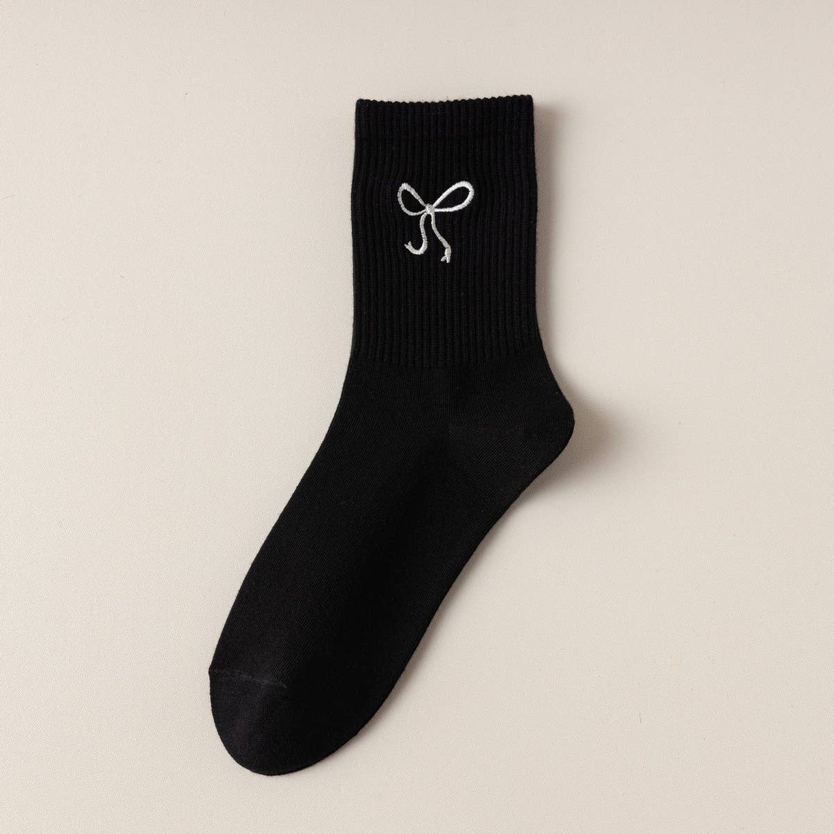 WOMEN'S EMBROIDERED BOW CREW SOCKS