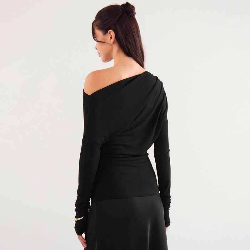 SOLID COLOR SLANT NECK OFF-THE-SHOULDER TOP