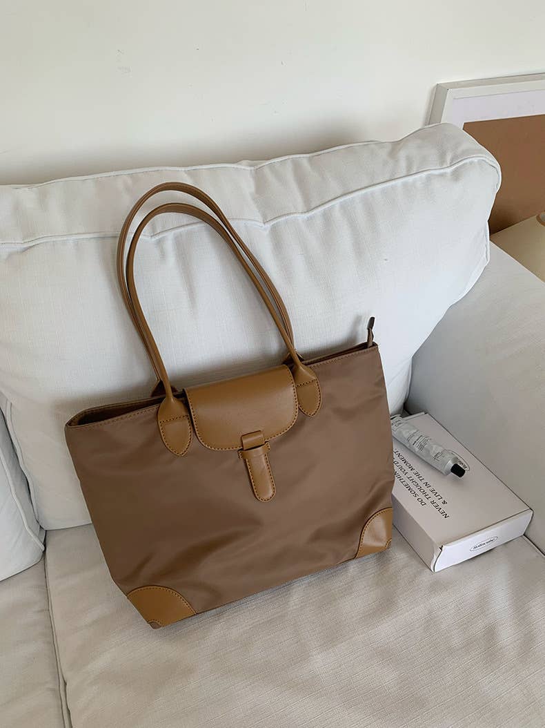 Single-shoulder commuting nylon fabric tote bag