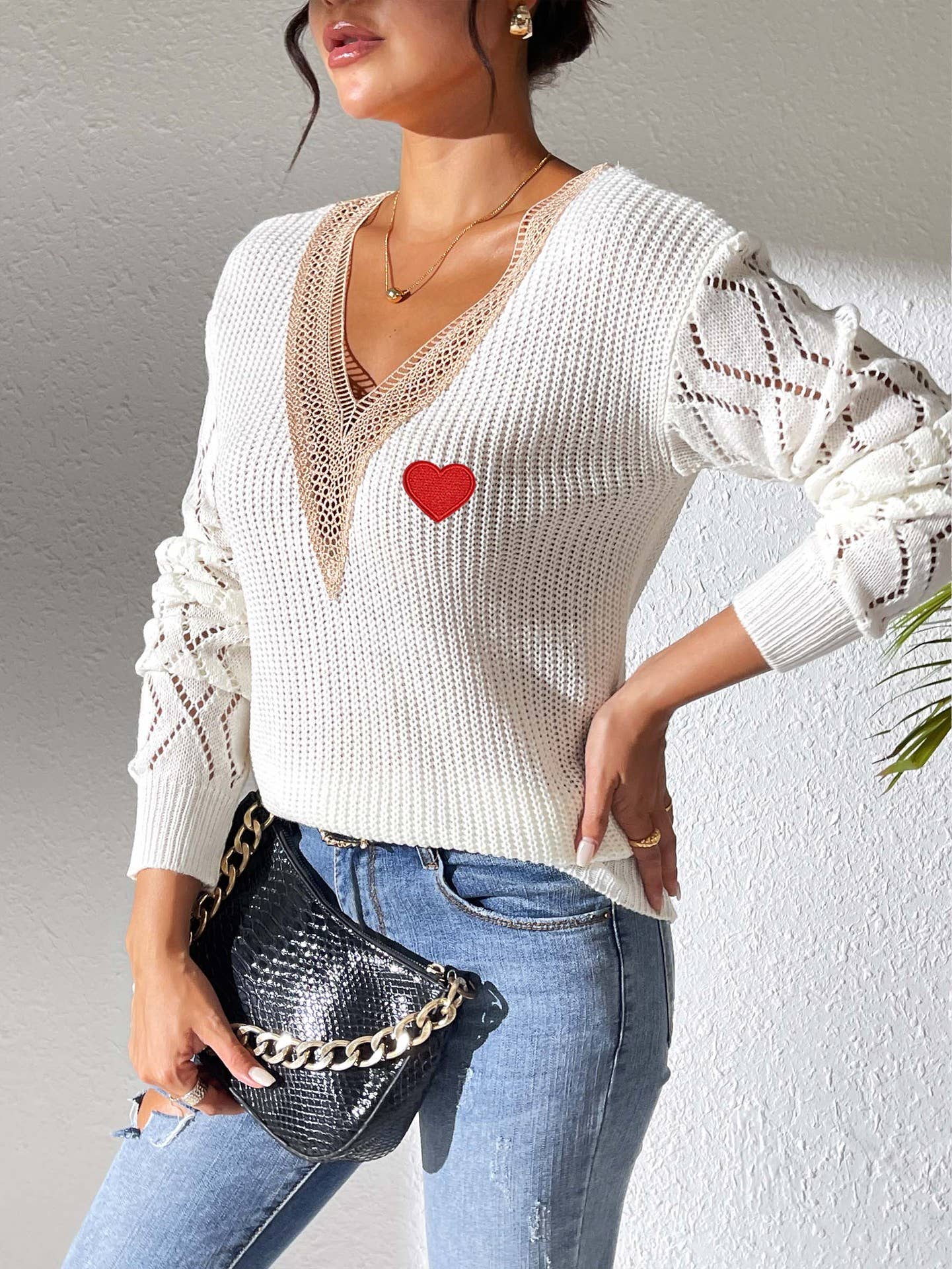 LACE PATCHWORK V-NECK TOP IN CONTRASTING COLORS