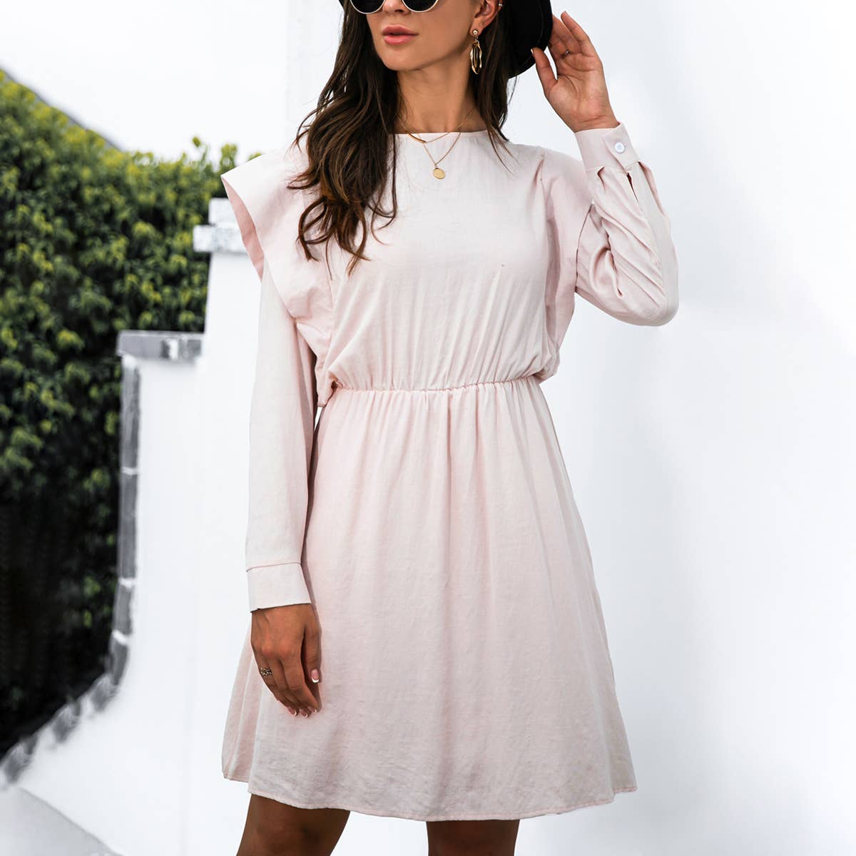 SHOULDER PADS, LONG SLEEVES, WAIST, SHORT DRESS