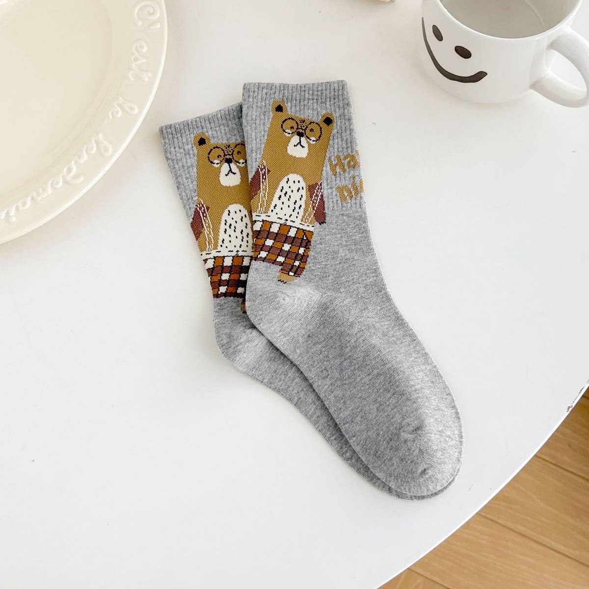 NEW CUTE CARTOON BEAR BONELESS SOCKS FOR WOMEN
