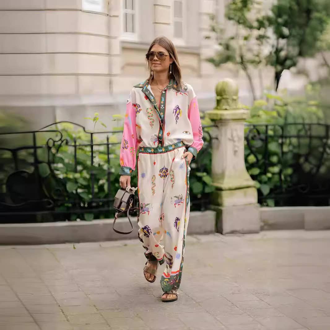 Fashionable printed macaron long sleeve shirt set