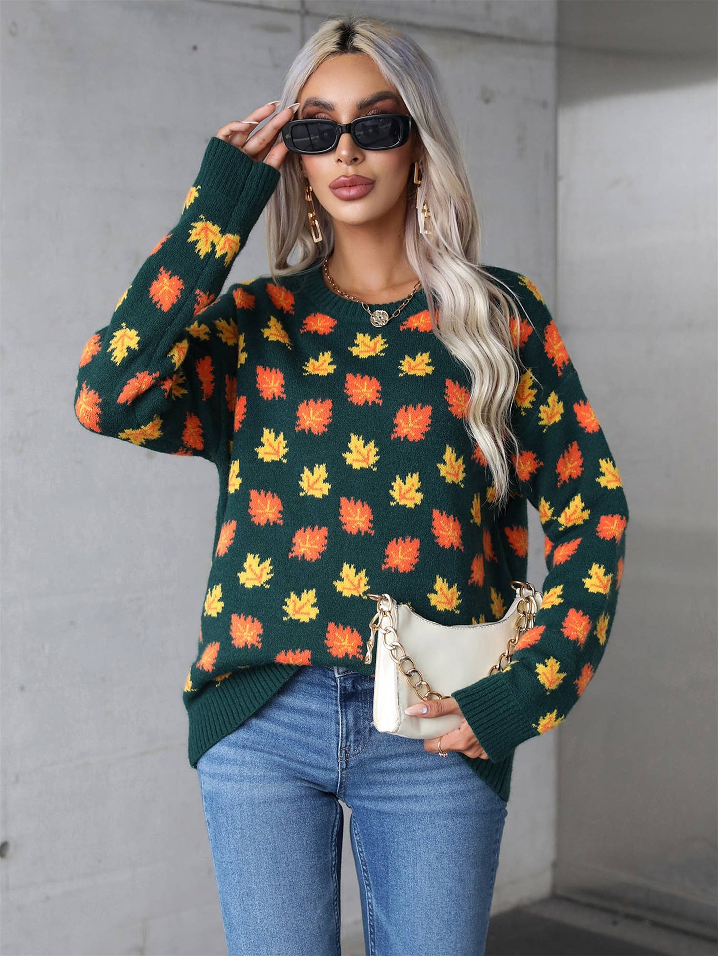 LEAVES CHRISTMAS CREWNECK SWEATER KNIT