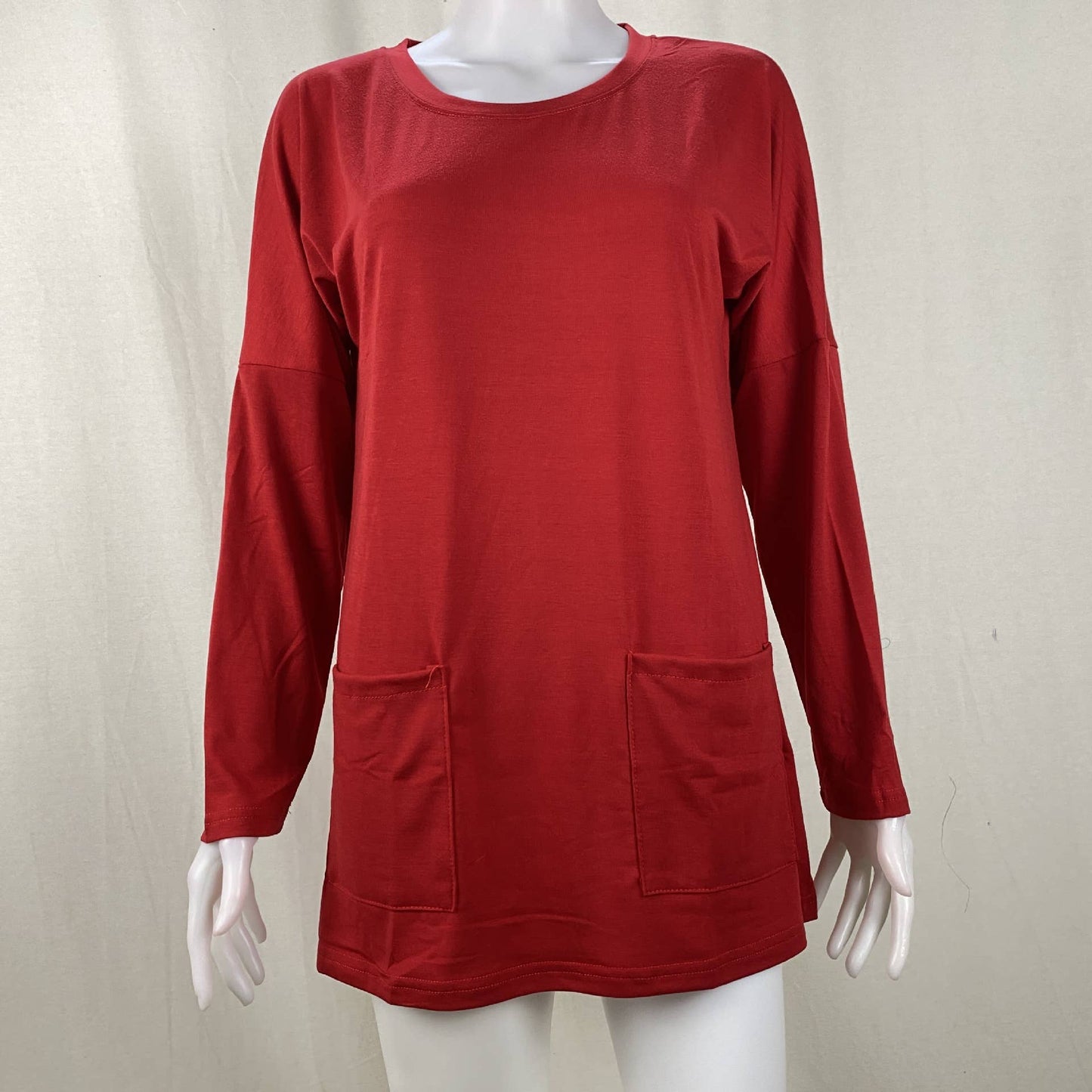 Solid-color loose round-neck pocket T-shirt