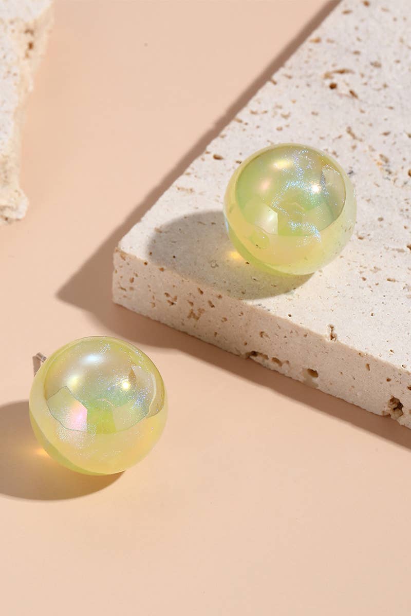 FAUX PEARL DESIGN STUD EARRINGS