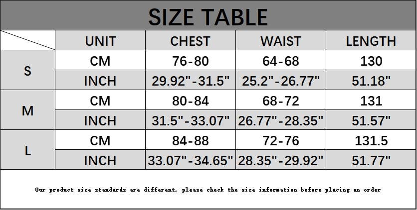 Figure-hugging slit dress with a sense of design