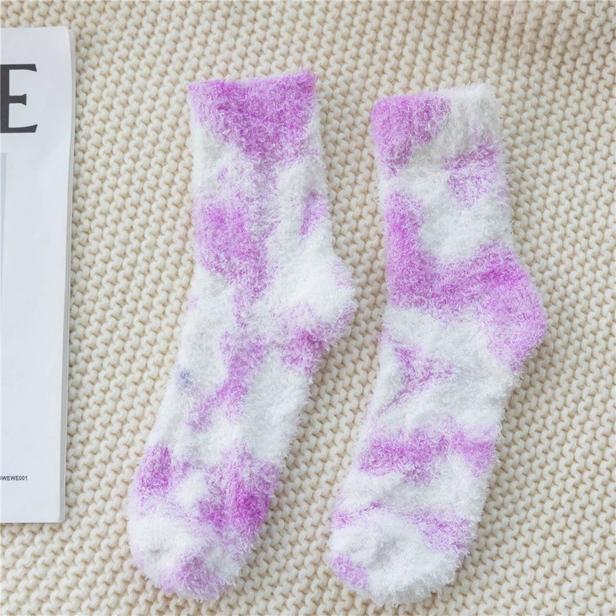 WOMEN PADDED TIE-DYED CORAL VELVET SOCKS