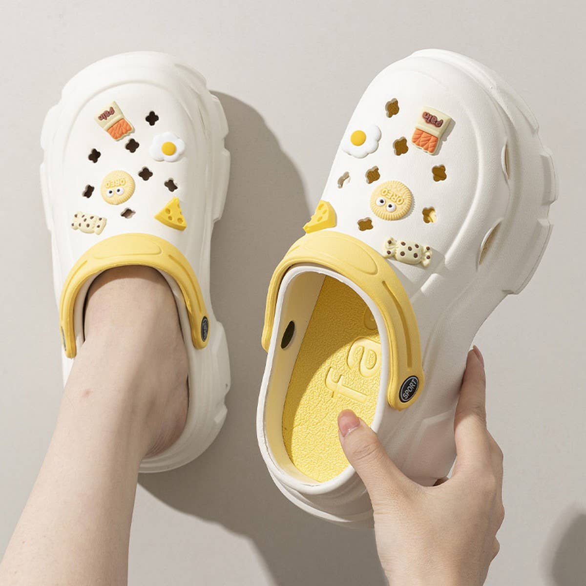 2024 NEW COOKIES AND CHEESE HOLE SANDALS_CWSHS0816