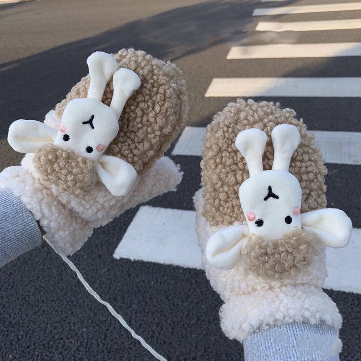 CARTOON LAMB WOOL WINTER WARM HALTER GLOVES_CWAG0185