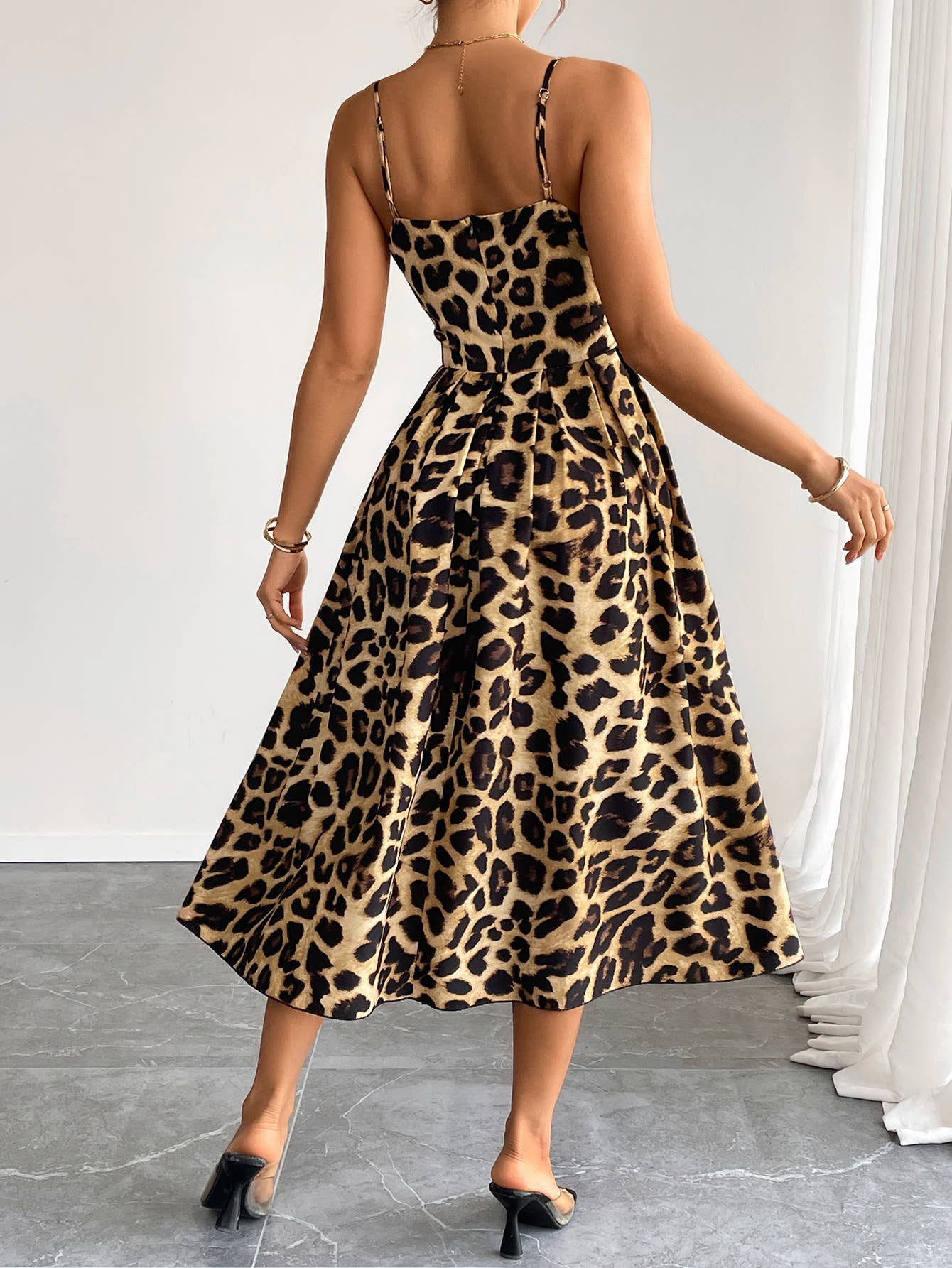Stylish,sexy elegant leopard print halter dress