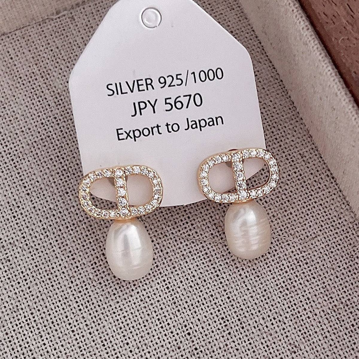 FRESHWATER PEARL PIG NOSE EARRINGS