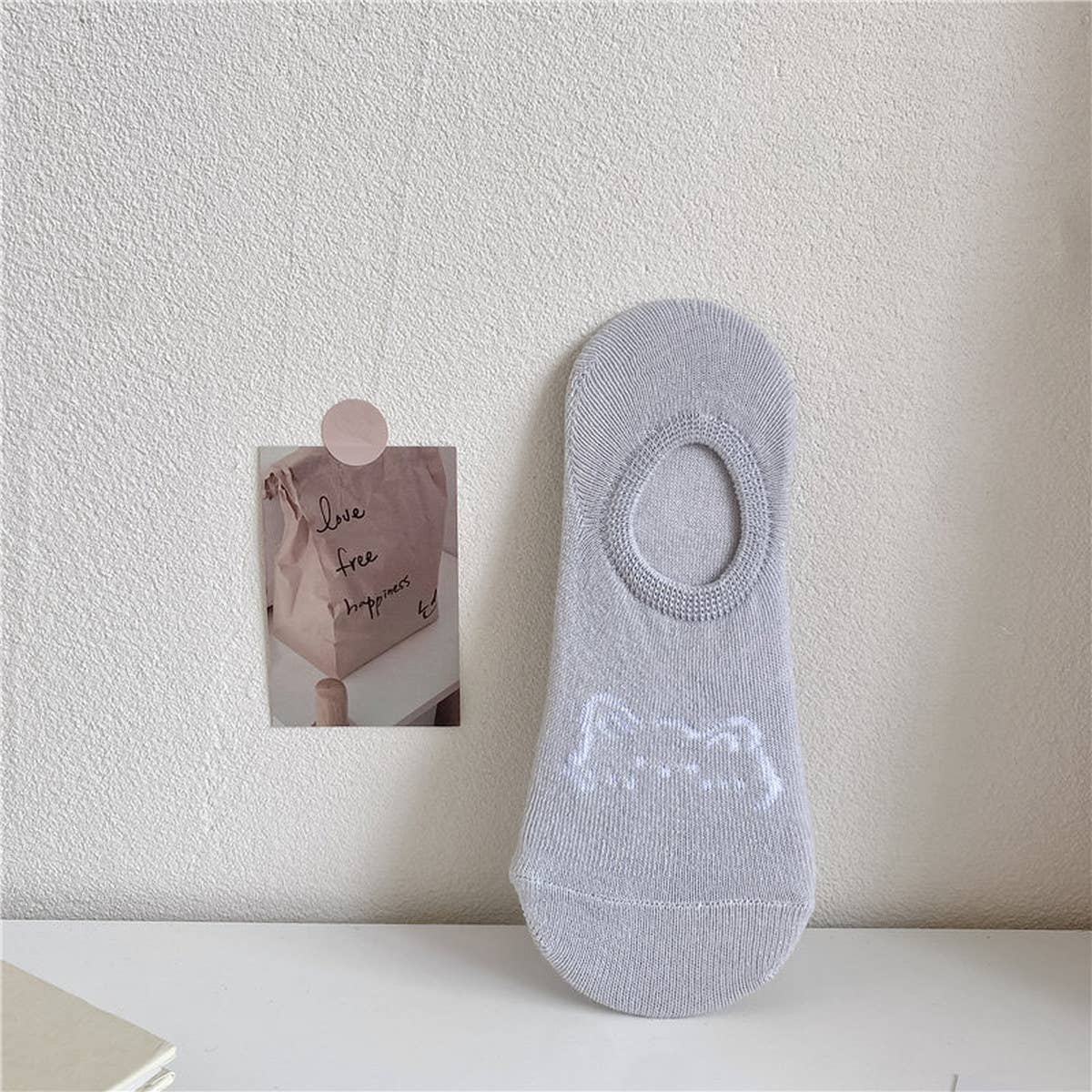 WOMEN THIN SILICONE NON-FALLING SOCKS