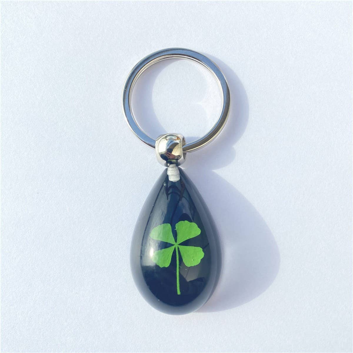 CREATIVE NEW FOUR-LEAF CLOVER LUMINOUS KEYCHAIN
