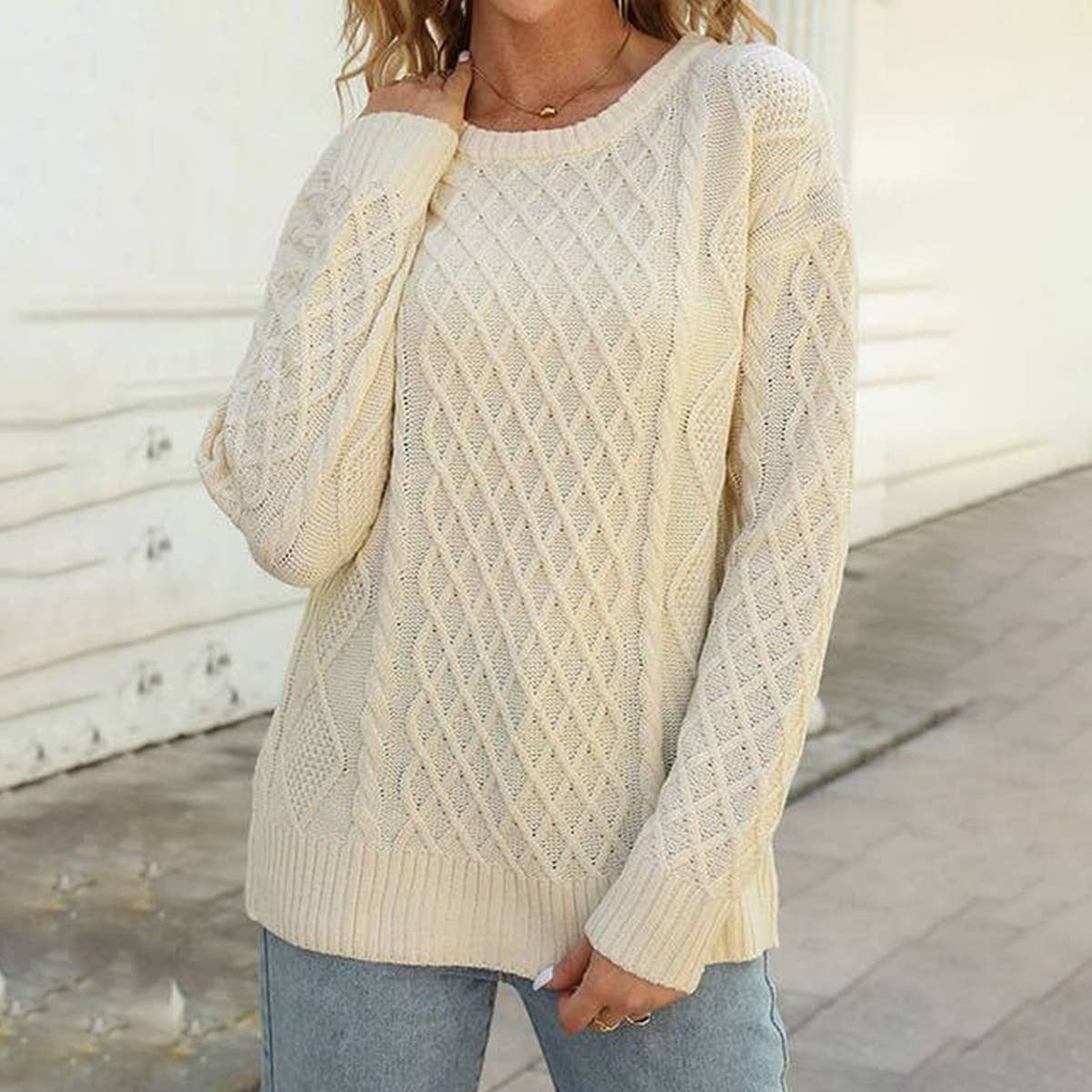 Stylish crew neck loose pullover with button cord
