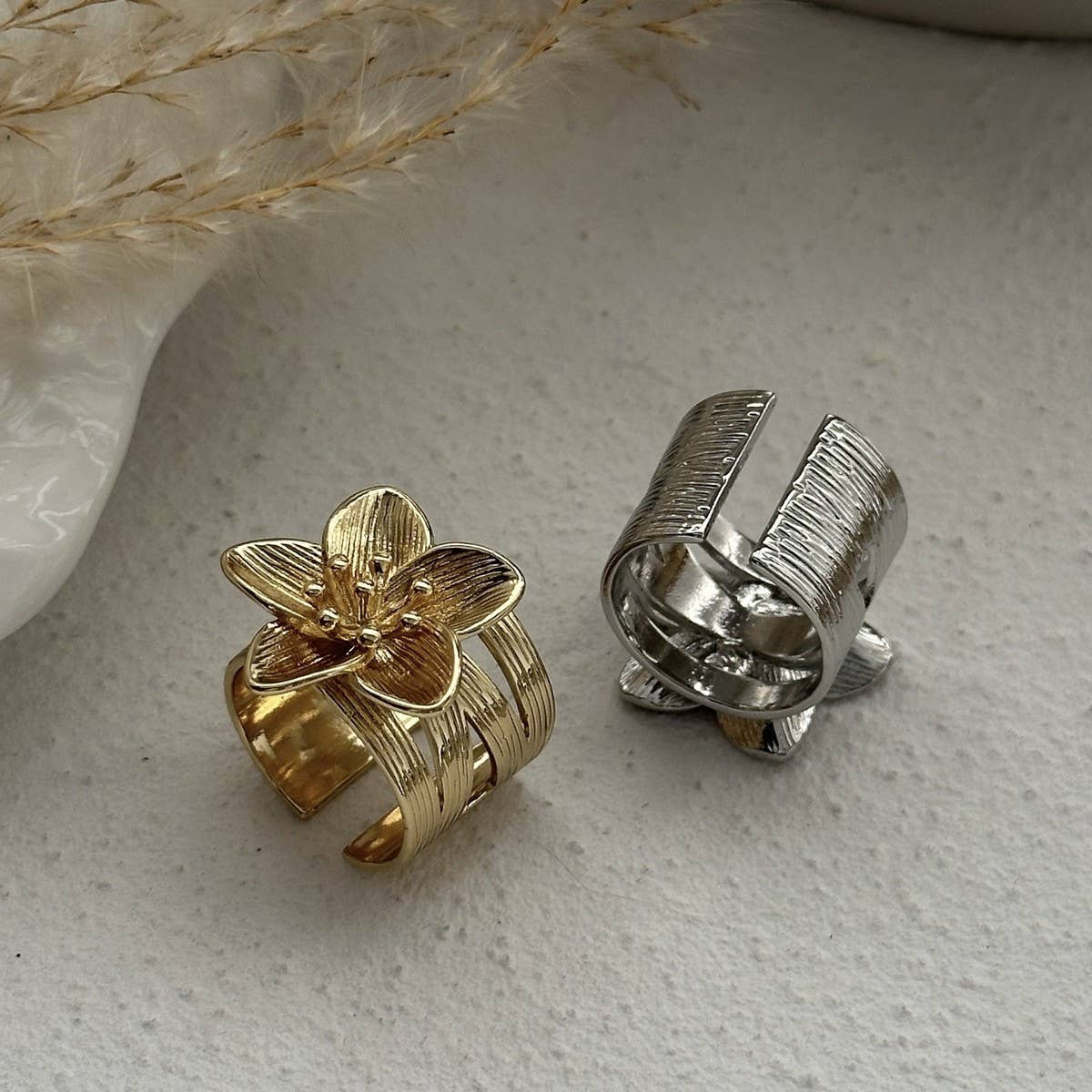 FASHIONABLE STACKING IRREGULAR HOLLOW ALLOY RING