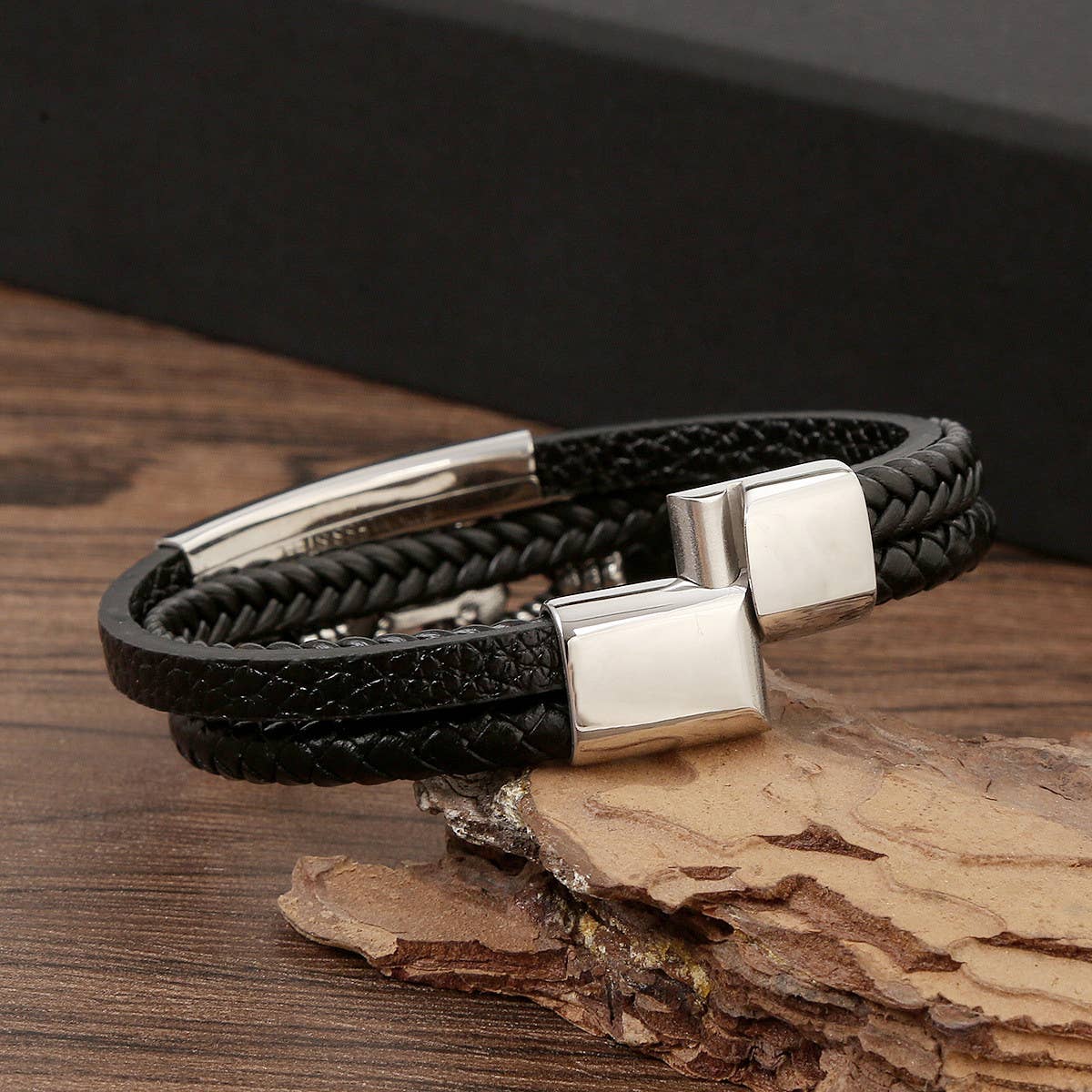 BRAIDED MAGNET CLASP BRACELET_CWAJE1470