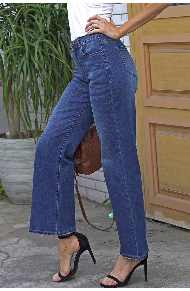 Loose, wide-leg, high-stretch denim trousers