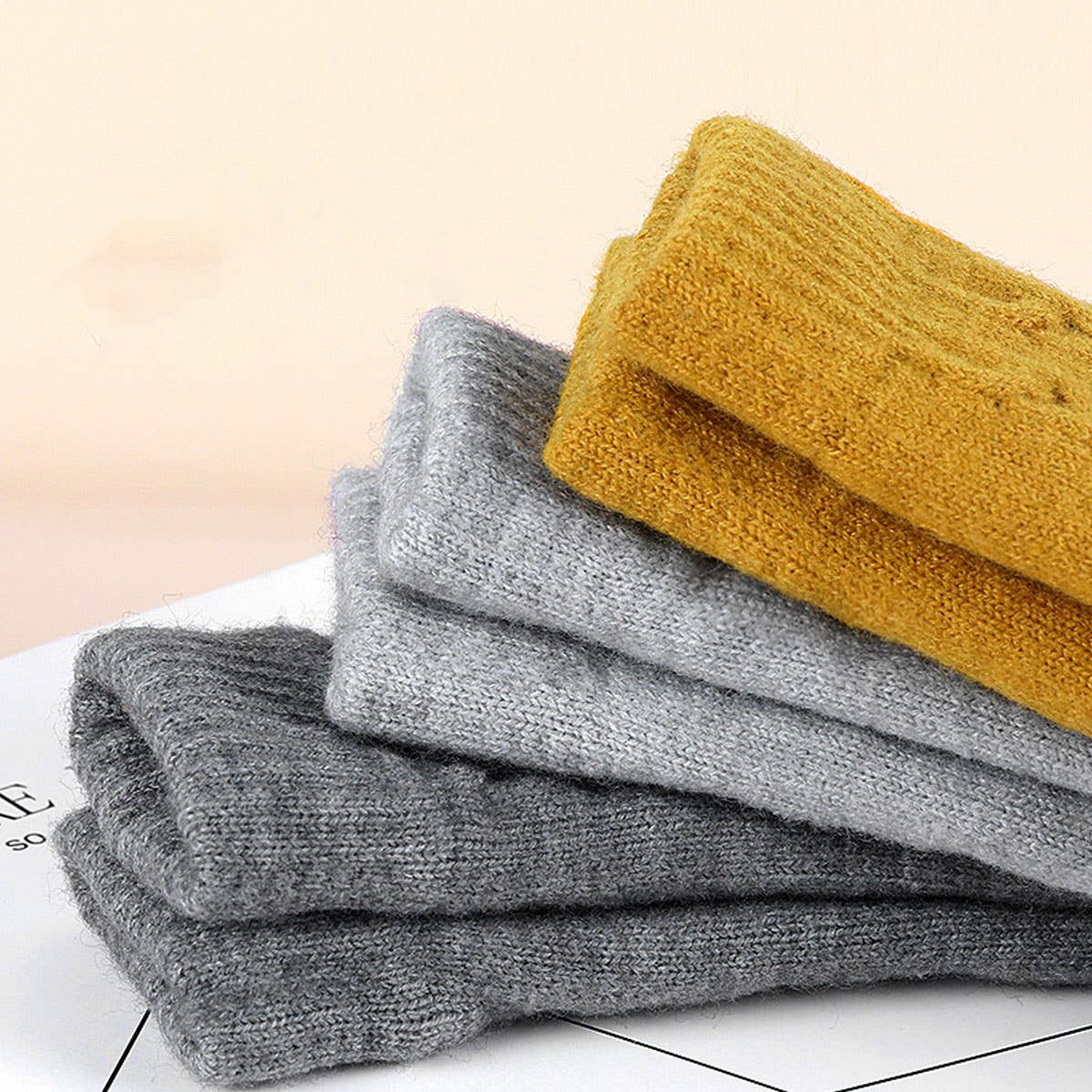 WINTER WOMEN'S WARM TOUCH SCREEN KNITTED GLOVES