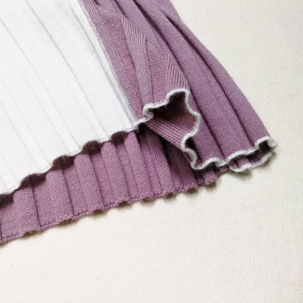 Long sleeve high-neck color-blocked knit sweater