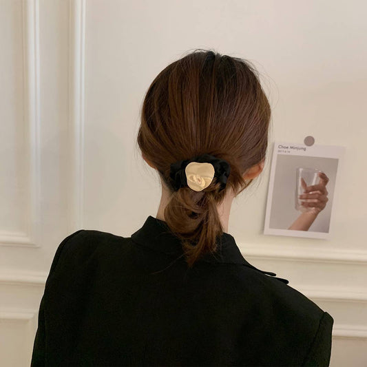 MINIMALIST IRREGULAR FASHION HAIR SCRUNCHIES