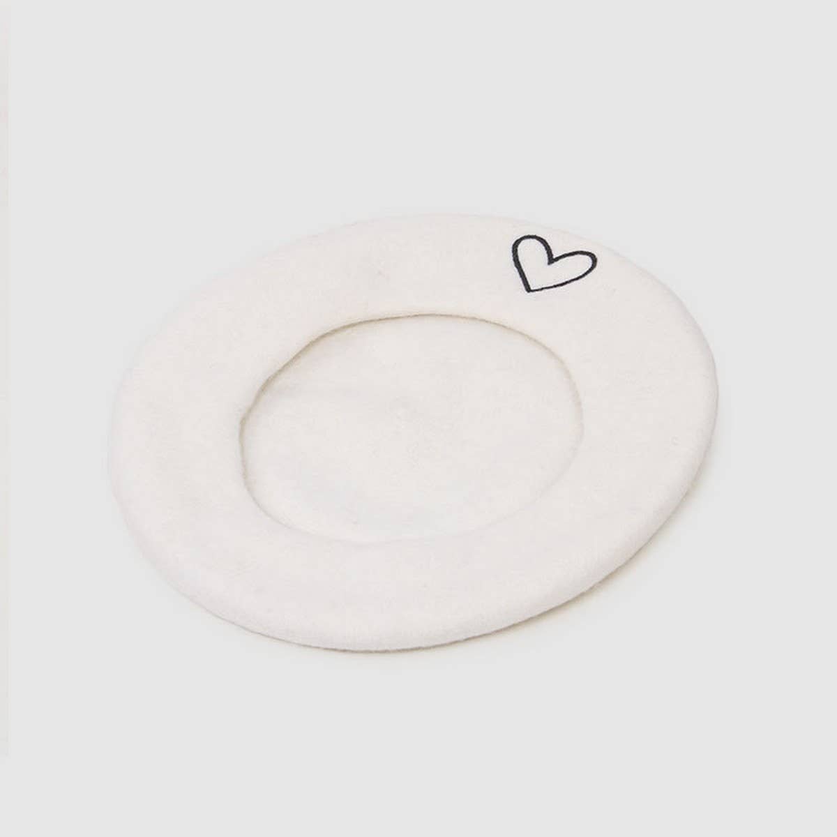 HEART EMBROIDERED FASHION COMMUTER BERET_CWAH1944