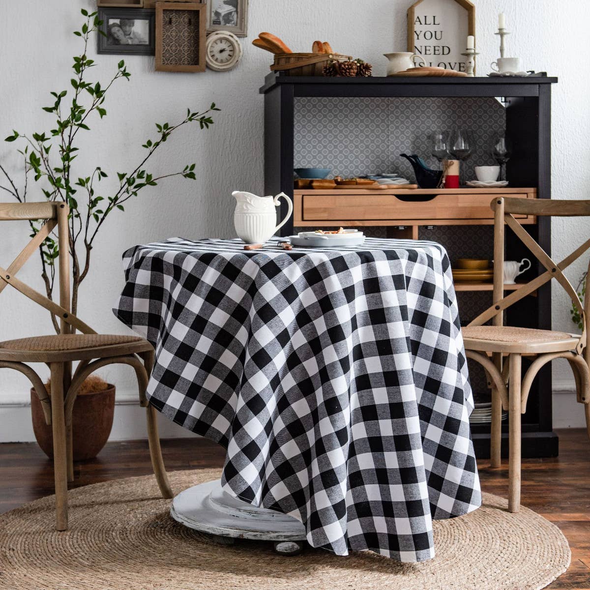 ROUND COTTON AND LINEN PLAID TABLECLOTH